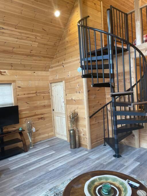 Cozy 1 Bedroom Cabin In The Heart Of Jonesborough Dış mekan fotoğraf